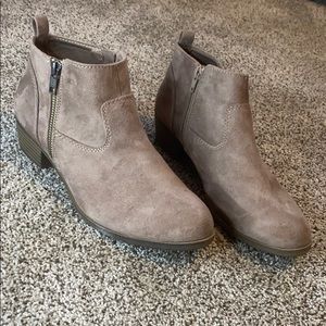 Medium nude booties.